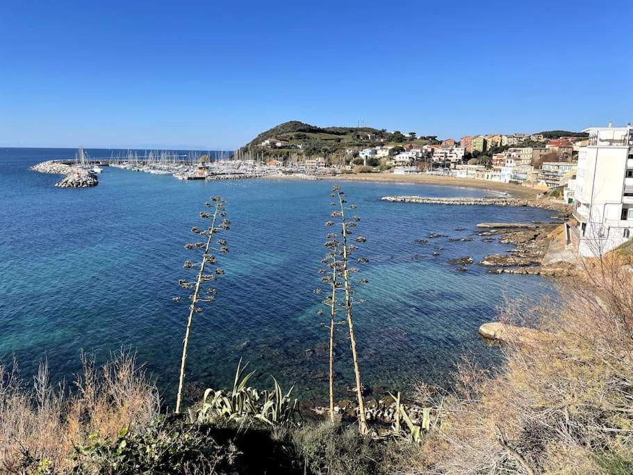 La Casina A Piombino Apartment Bagian luar foto